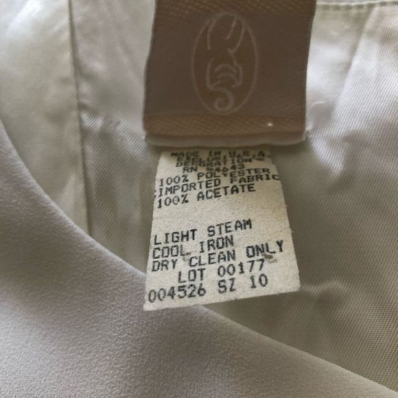 Vintage Watters and Watters Elegant White Crepe Gown - Picture 9 of 13